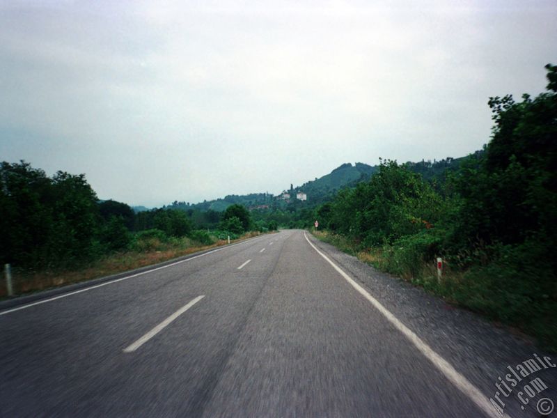 Trabzon`a bal Of ilemizden bir yol manzaras.
