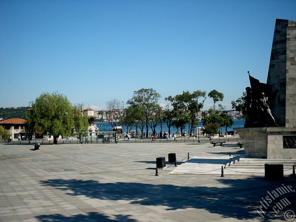 stanbul Beikta sahilinde bir park.
